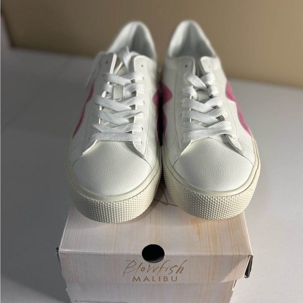 Blowfish Women's White and Pink Sneakers